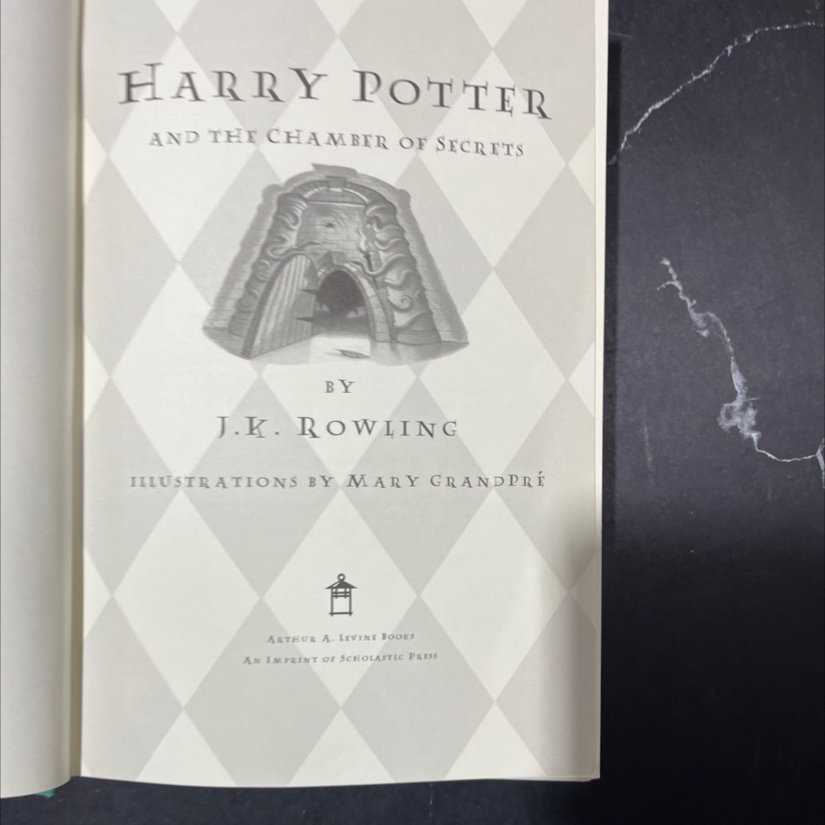 harry potter and the chamber of secrets book, by j.k. rowling, 1999 Hardcover
