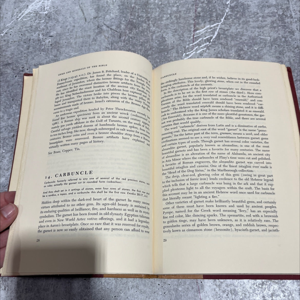 holy bible gems and minerals of the bible book, by ruth v. wright, robert l. chadbourne, 1970 Hardcover
